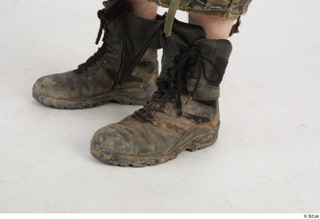 Photos John Hopkins Army Postapocalyptic feet shoes 0002.jpg